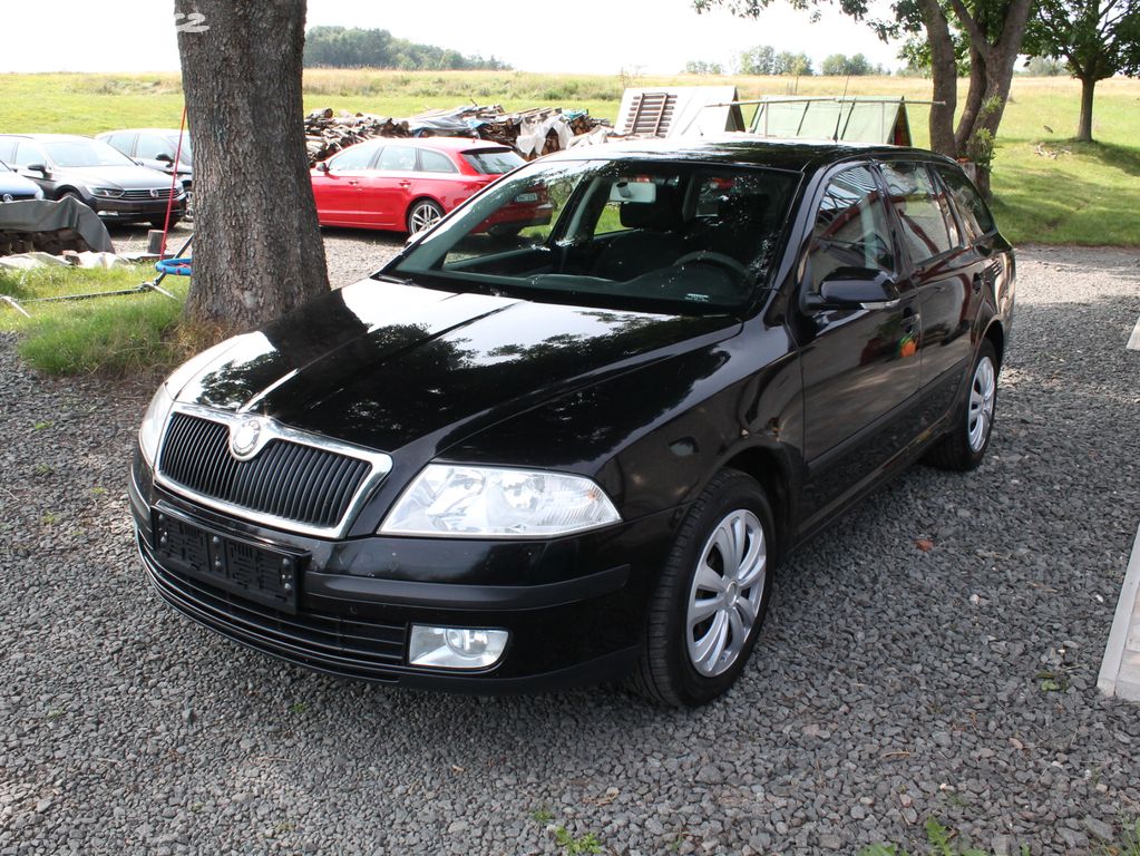 Škoda Octavia 1.6FSi, 85KW,2 Majitel, Klimatizace