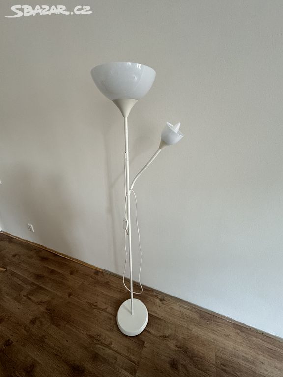 Stojací lampa Ikea