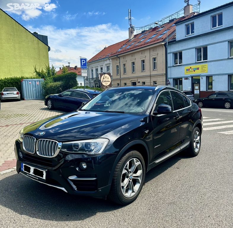 BMW X4 30d xDrive X Line M-paket, černá barva