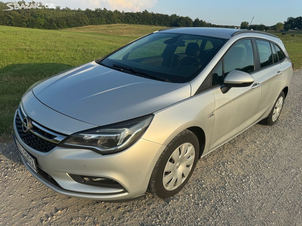 OPEL ASTRA 1.6CDTi 100kW ENJOY KOUPENO V ČR