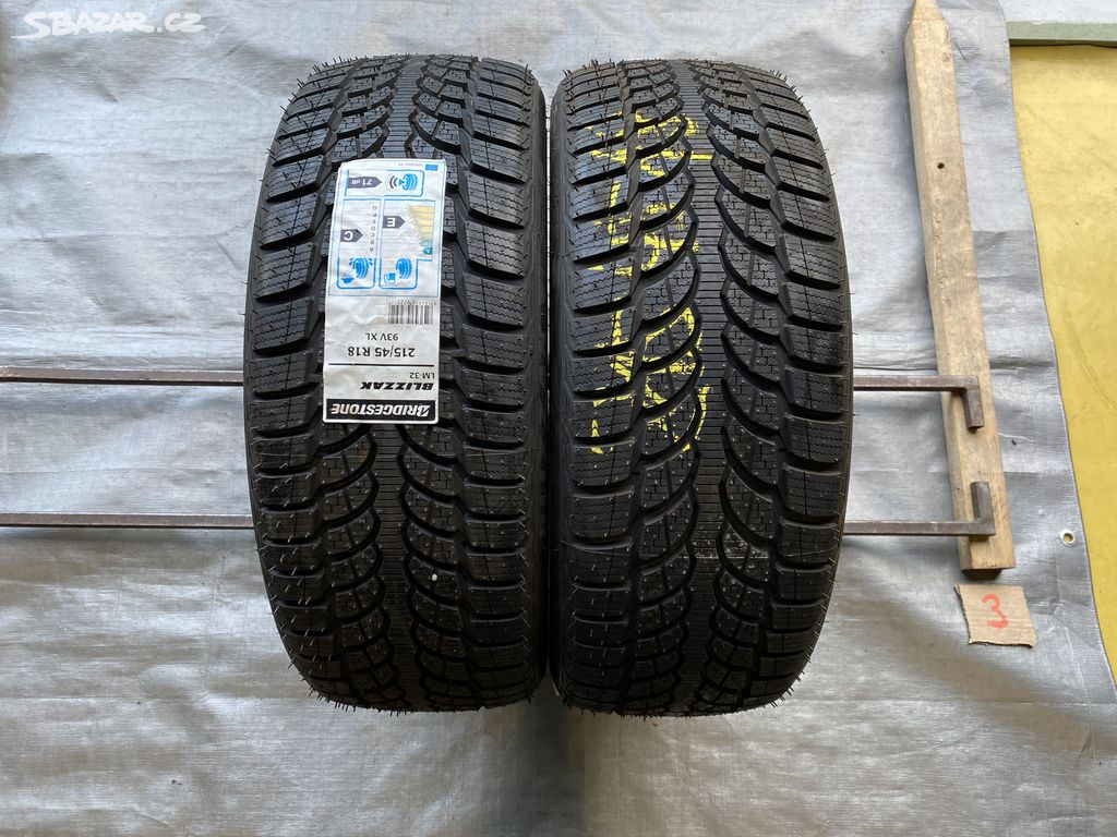 215 45 18 Bridgestone, pneu zimní, nové, 2ks