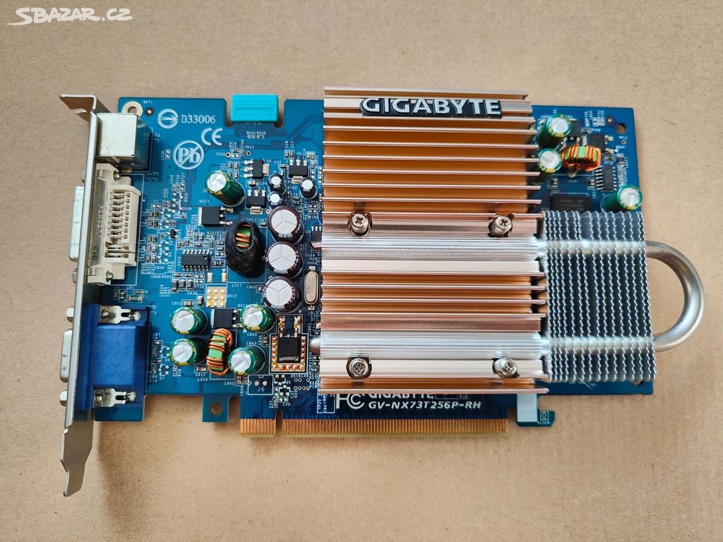 GIGABYTE GeForce 7300 GT GV-NX73T256P-RH 256MB