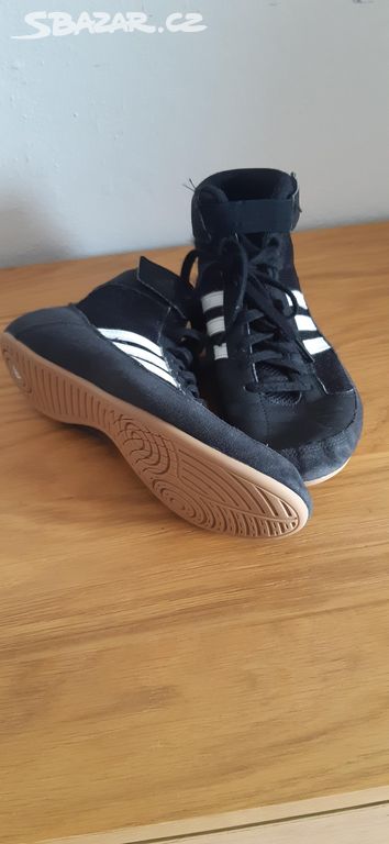 ZÁPASKY ADIDAS vel. 38 2/3