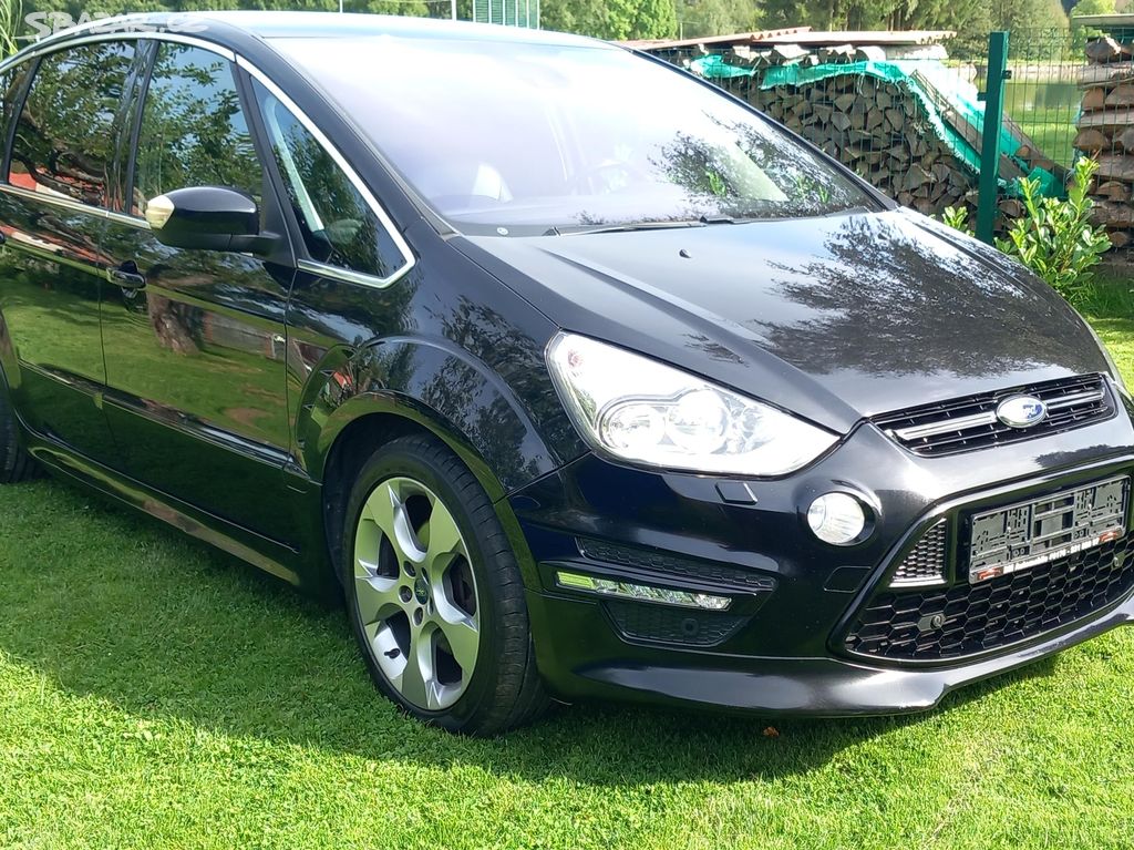 Ford S-max, Titanium S, 2.2. TDCI,tažné, navi, DVD