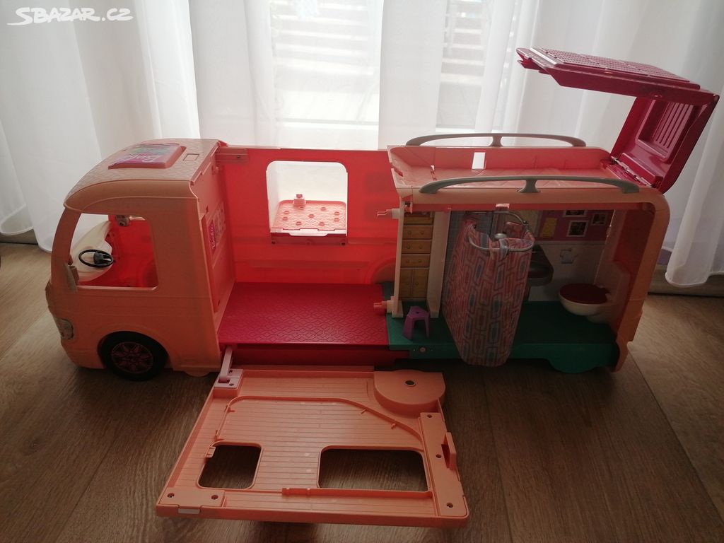 Barbie camperauto/autobus