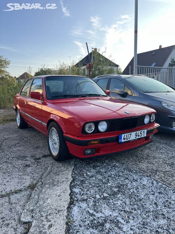 BMW E30 coupe 318is 100kw