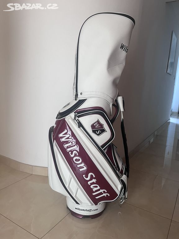 Nový golfový bag Wilson Staff