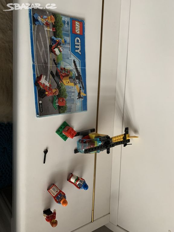 Lego city 60100