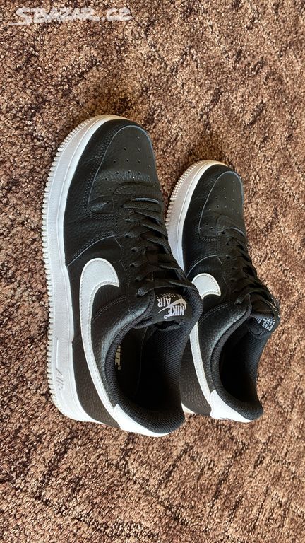 Dámské boty Nike Air Force 107 black/white vel 40