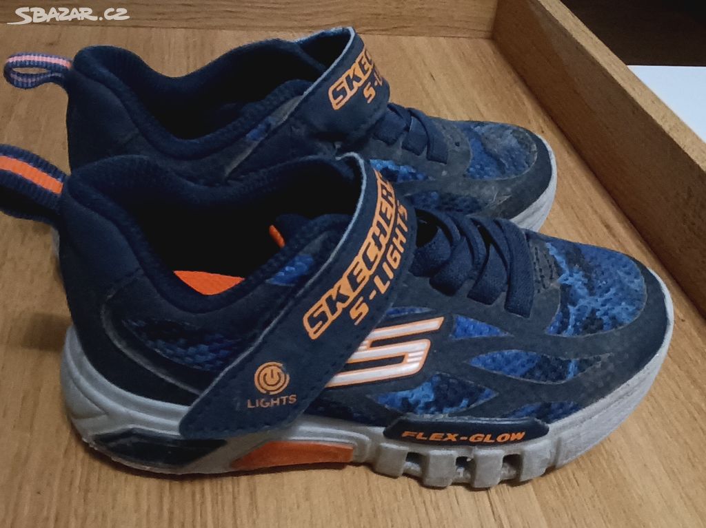 SKECHERS chlapecká obuv velikost 24