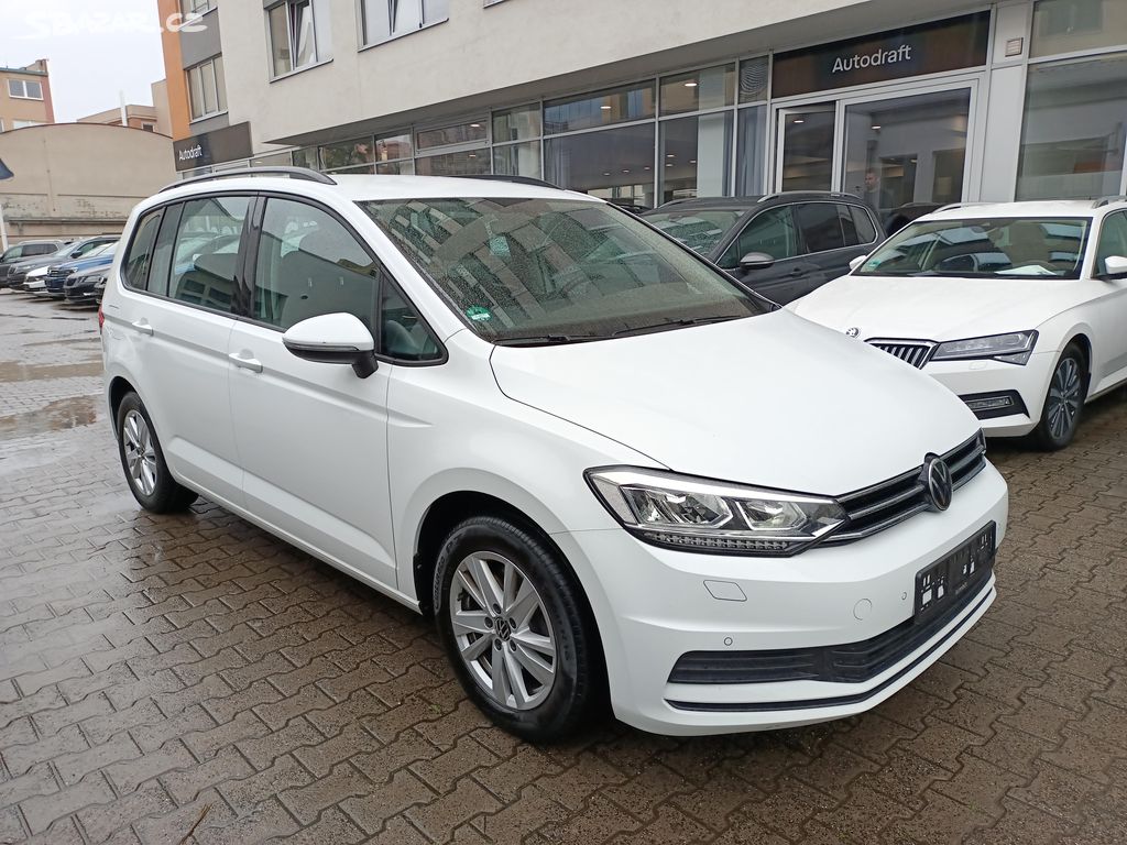 VW Touran 2.0TDI 110kW DSG Webasto Tažné Full LED