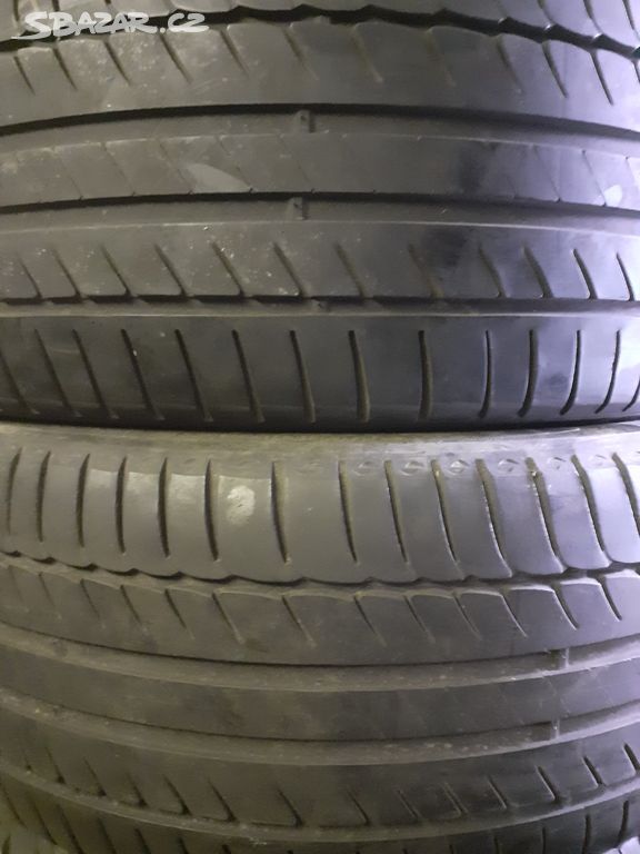 Použité pneu a nové 2+2+4 kusy 235/45/18 98W