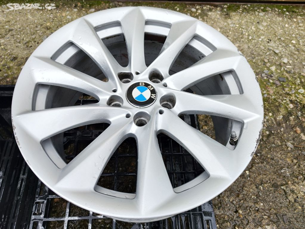 Alu sada = 5x120 = R18 = orig. BMW