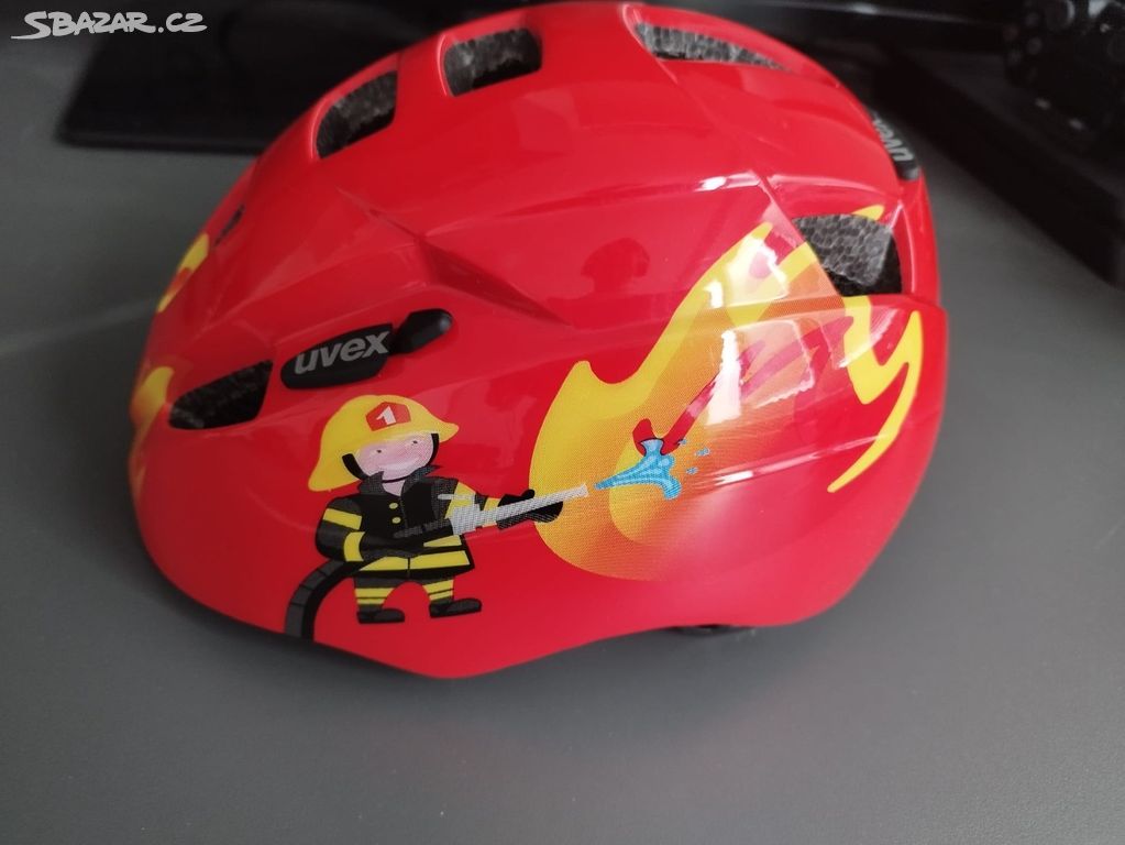 Dětská cyklistická helma UVEX