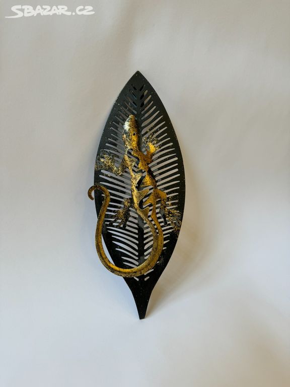 Gekon - kovová nástěnná dekorace 33 cm