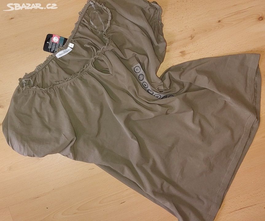 Nové khaki tričko C&A, XL 50, 22 + italský svetr