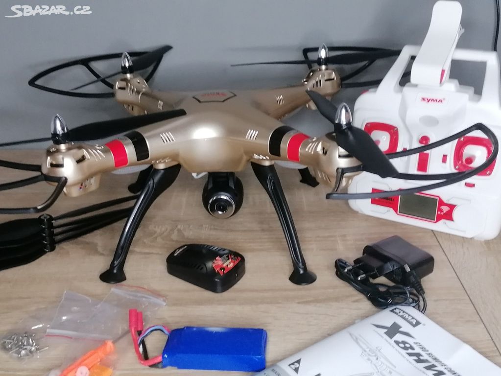 Syma X8HW dron