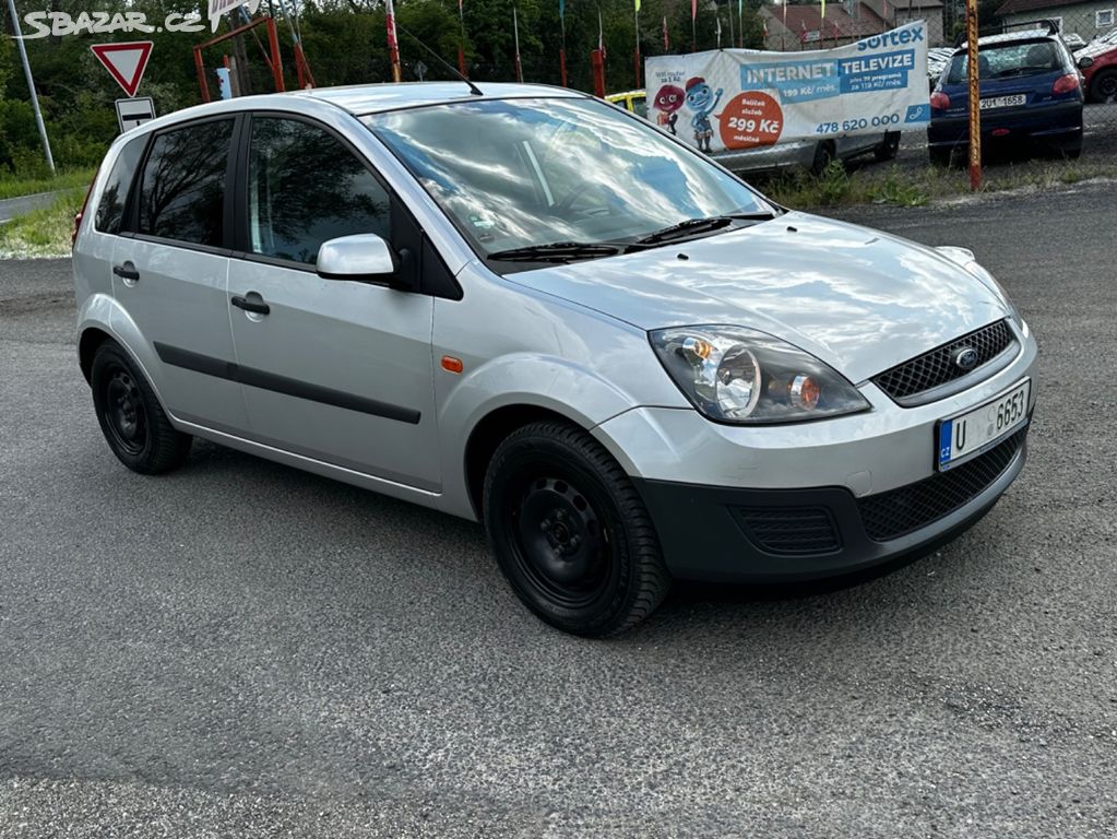 Ford Fiesta 1.4i, r.2007, 53k km, serviska,klima