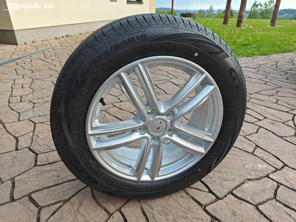 Nové plnohodnotné lité kolo 225/60 R18