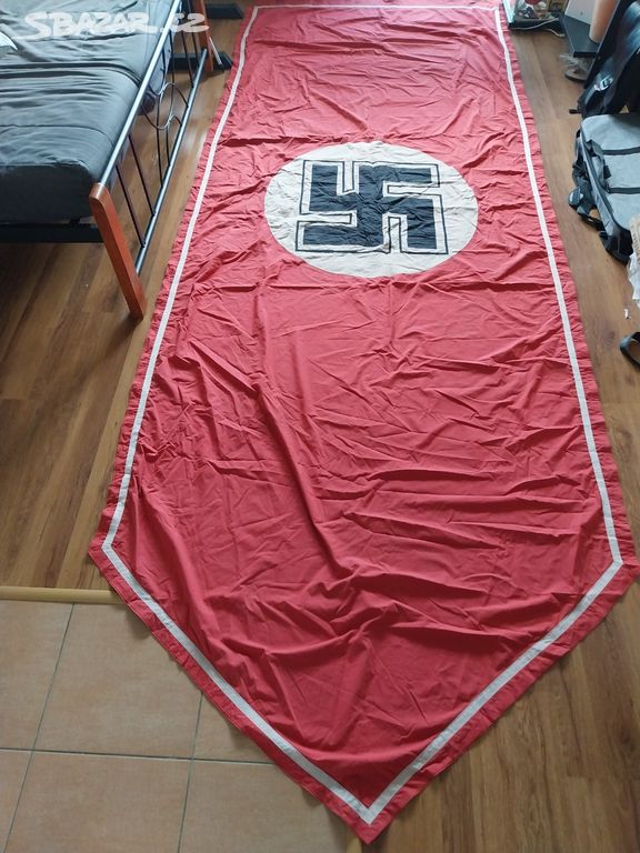 Temer 4 metry dlouha nemecka vlajka (rok 1944)