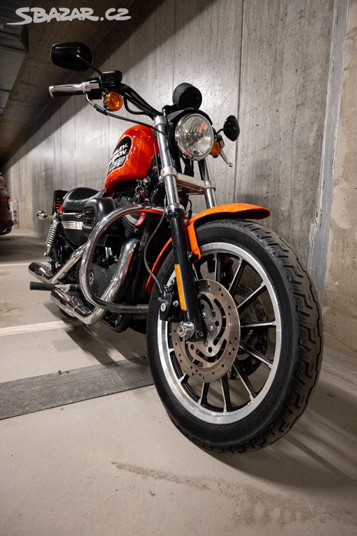 Motocykl Harley - Davidson Sportster 883 Roadster