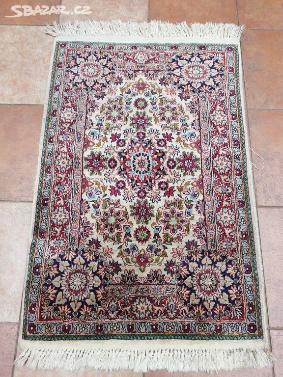 Perský koberec orig hedvábný 100 x 60 cm