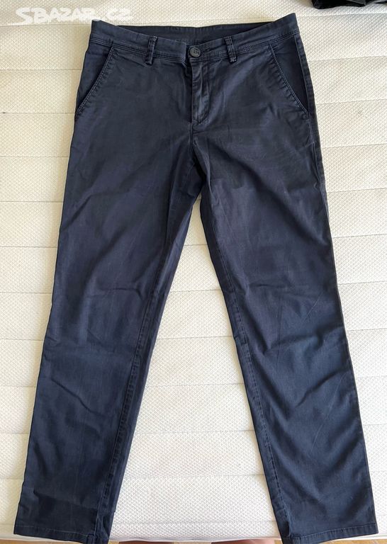 Kalhoty Moncler, vel. 10 let (140 cm)