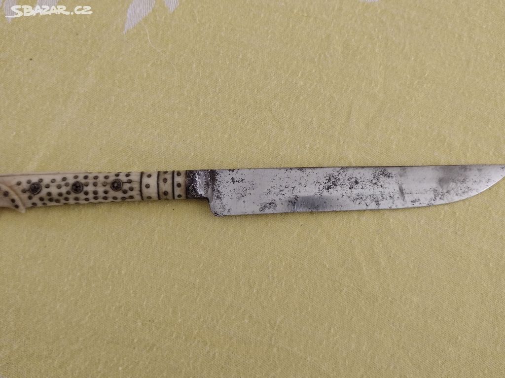 Balkánský nůž "bičak"