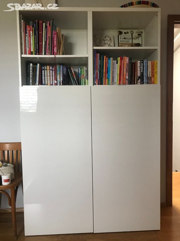 Pokojová stěna - úložné skříňky - IKEA