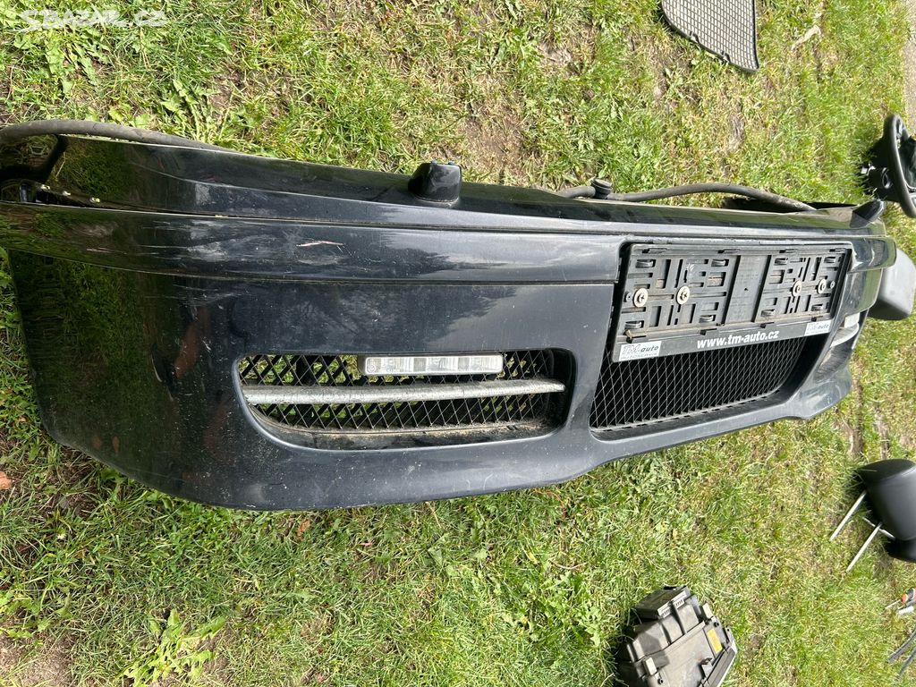 Nárazník + světla xenony Škoda Octavia 1 RS