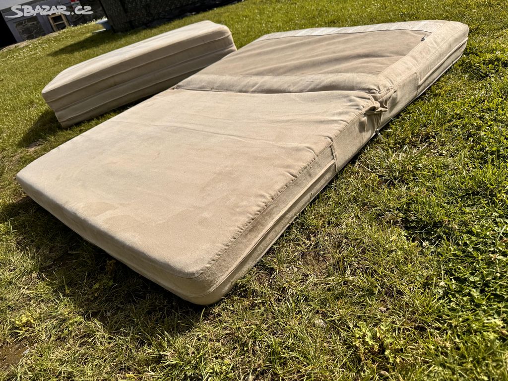 Rozkládací matrace - třeba na chatu
