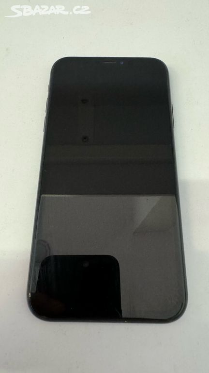 iPhone XR 64GB Black, pěkný stav