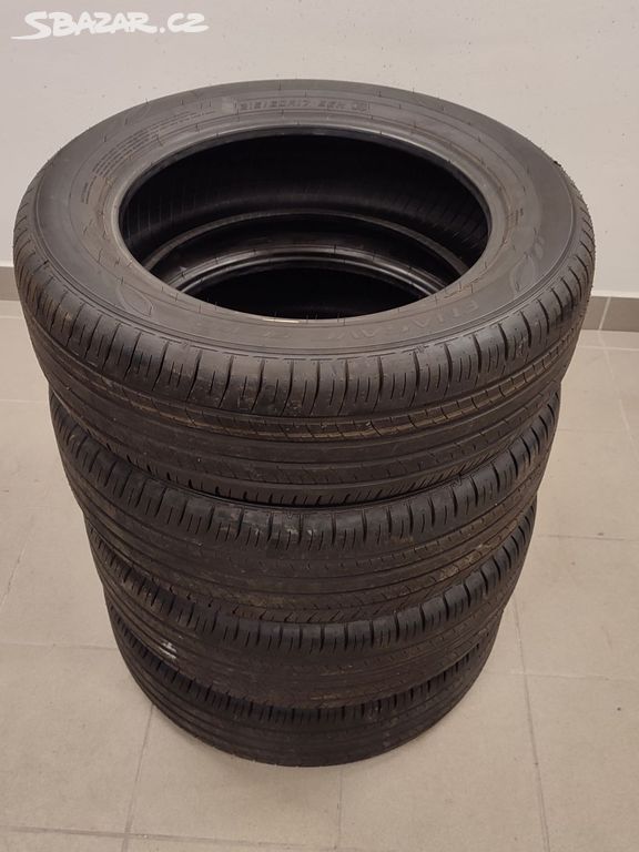 Nové letní pneu Dunlop 215/60/17 96H