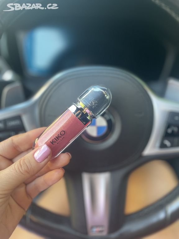 Lesk na rty Kiko - 3D Hydra Lipgloss