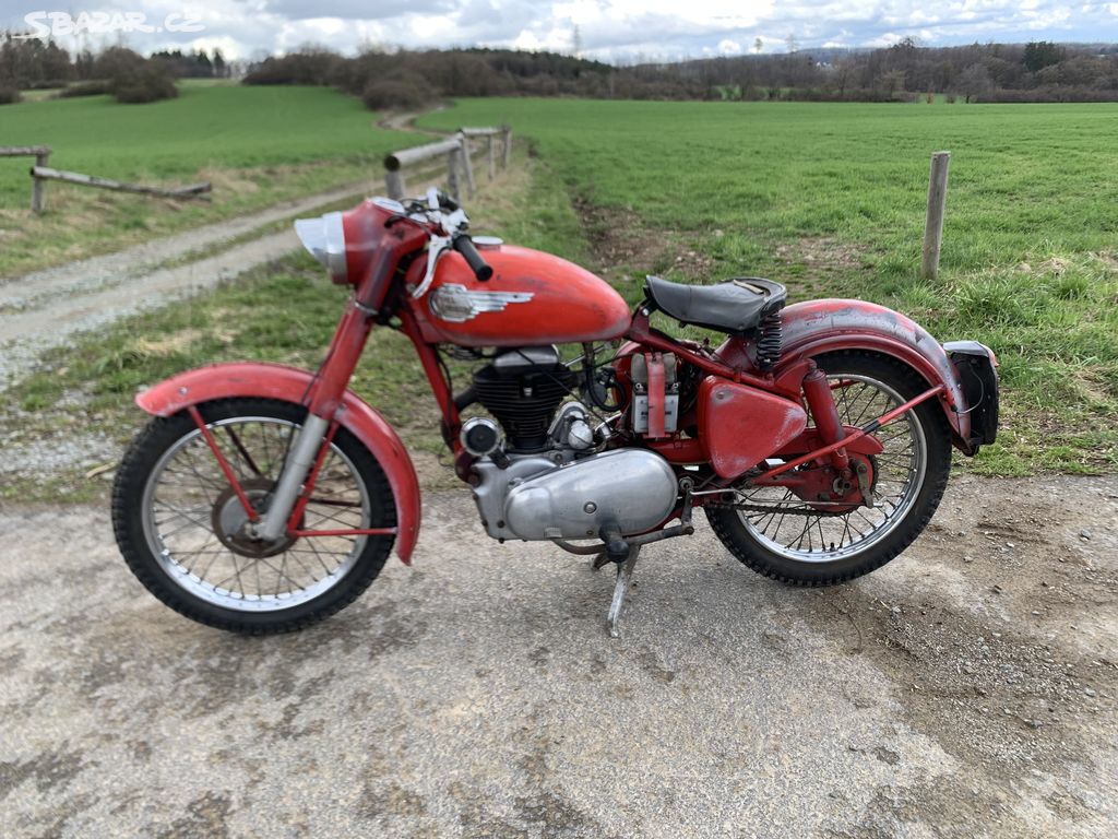 Motocykl Royal Enfield 250 clipper