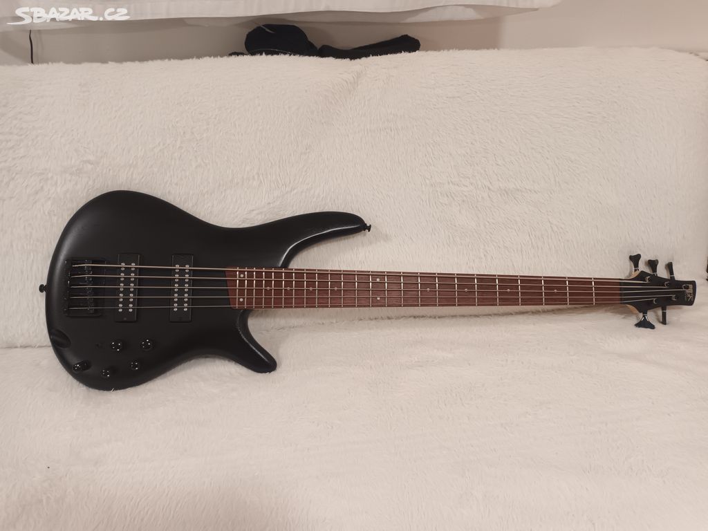 Baskytara Ibanez sr305eb