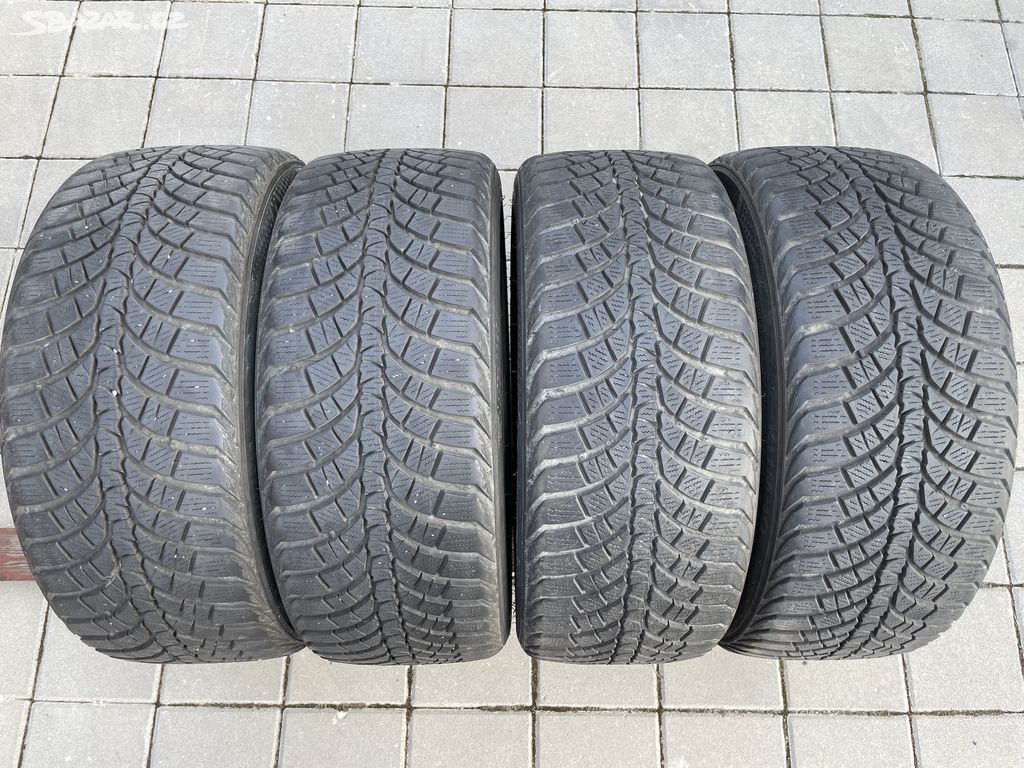 ZIMNÍ PNEU 235 40 19 235/40R19 92V Kumho WP71