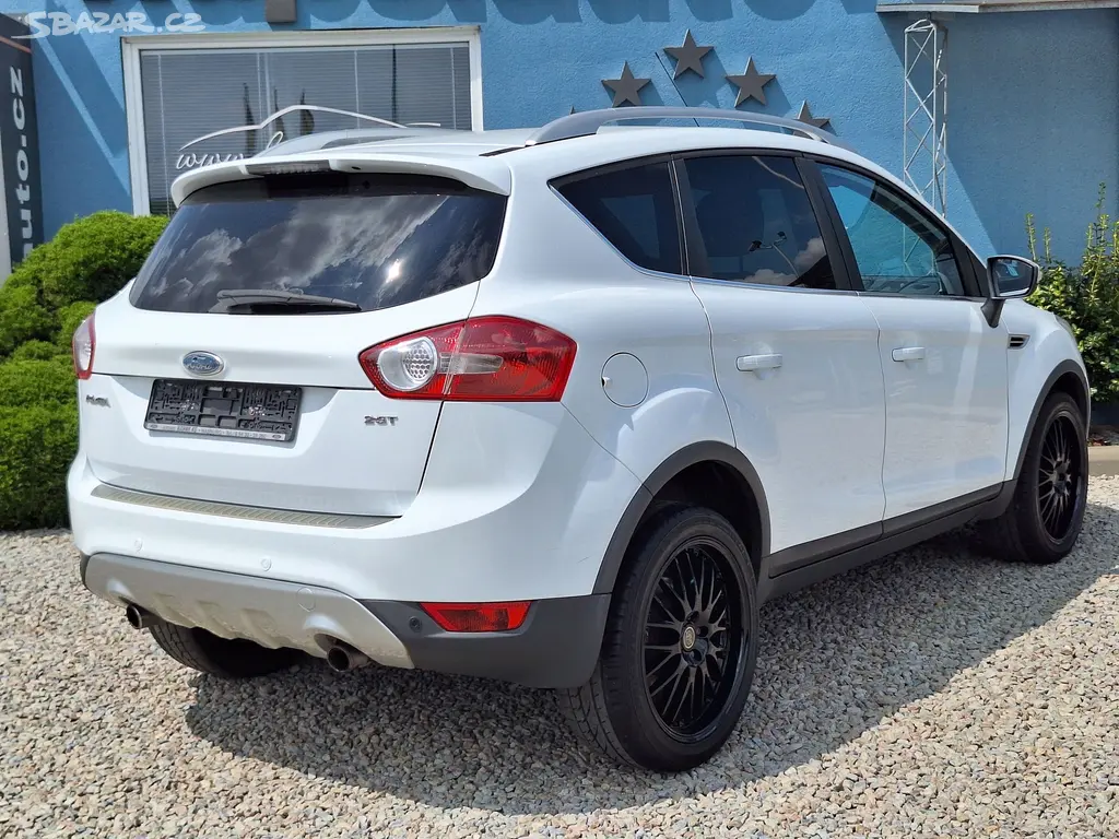 Ford Kuga 2.5T Titanium - fotka 4
