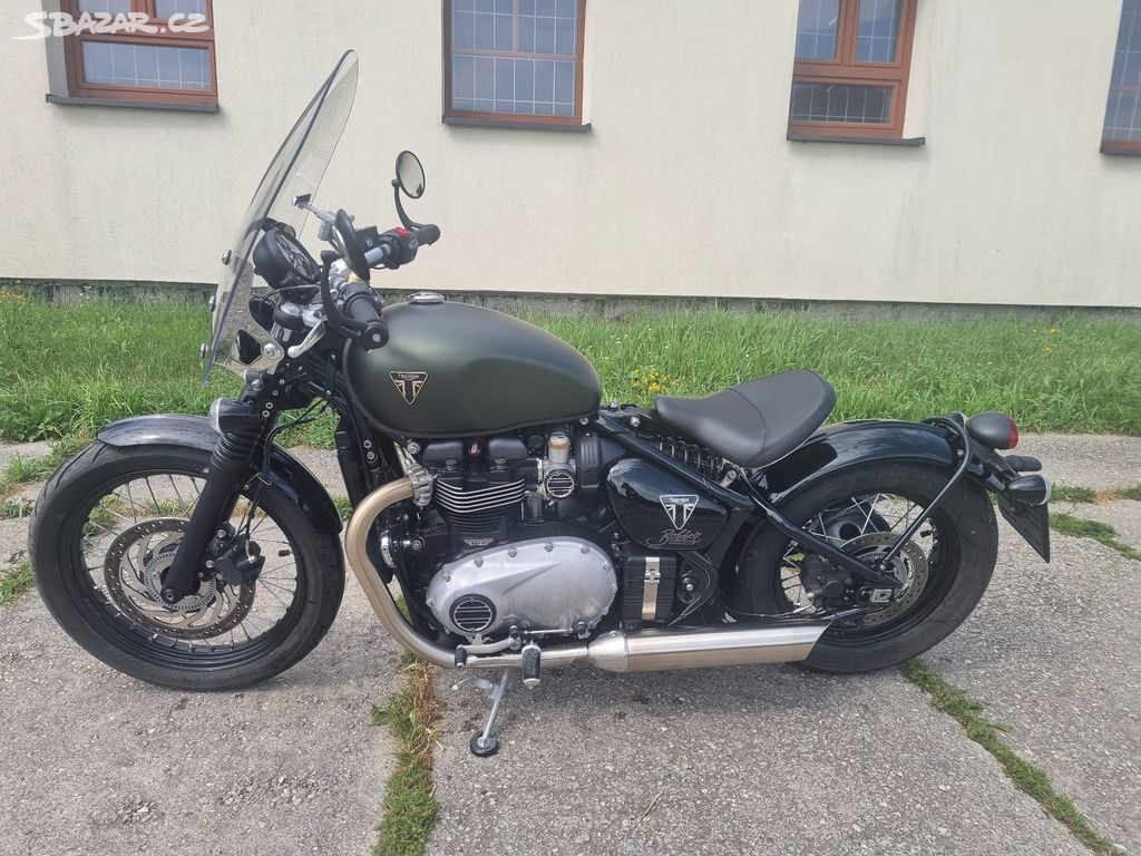 TRIUMF BONNEVILLE BOBBER