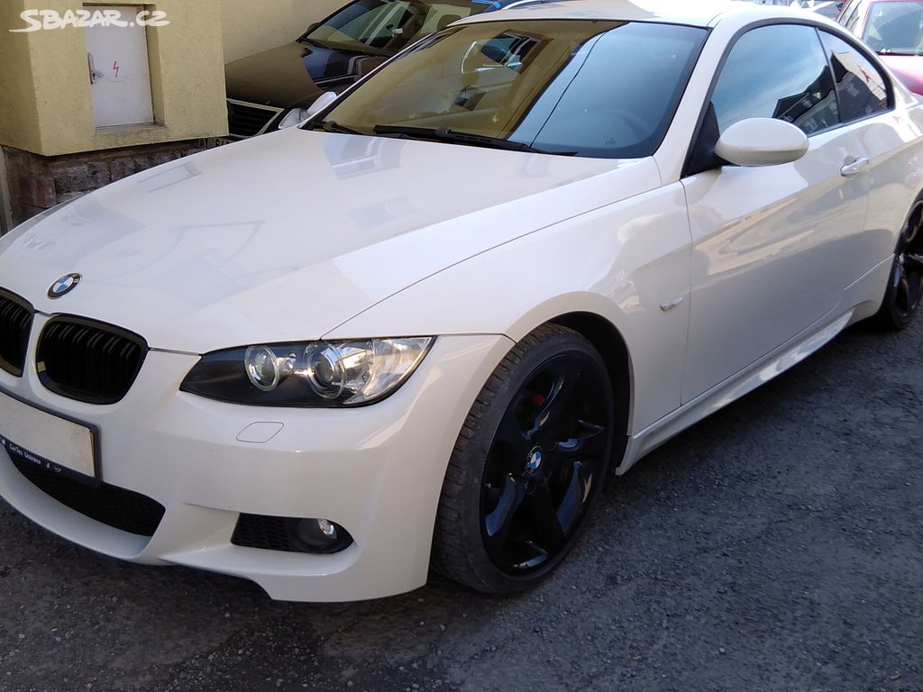 BMW 320i Coupé