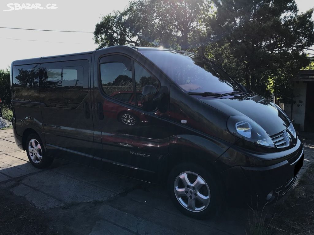 Renault Trafic Black edition passenger 2,0 dCi