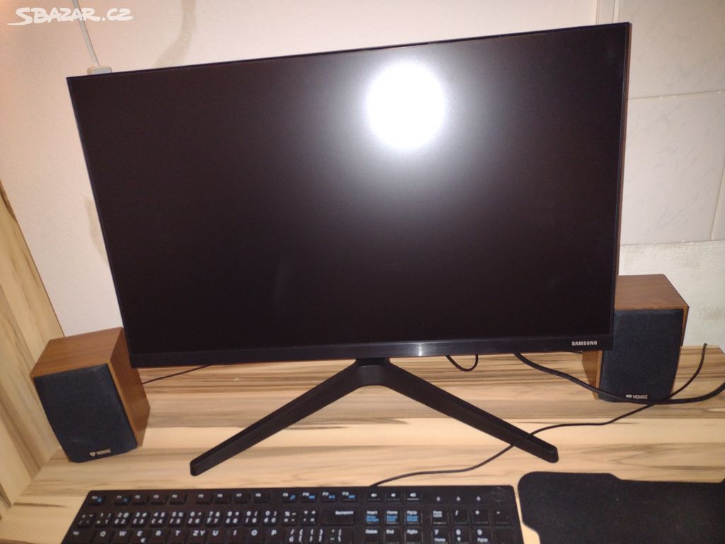 Monitor Samsung "24" palcu