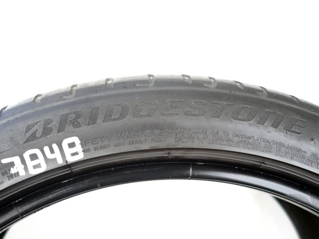 Letní pneu 235/40/19 Bridgestone 4ks p7848