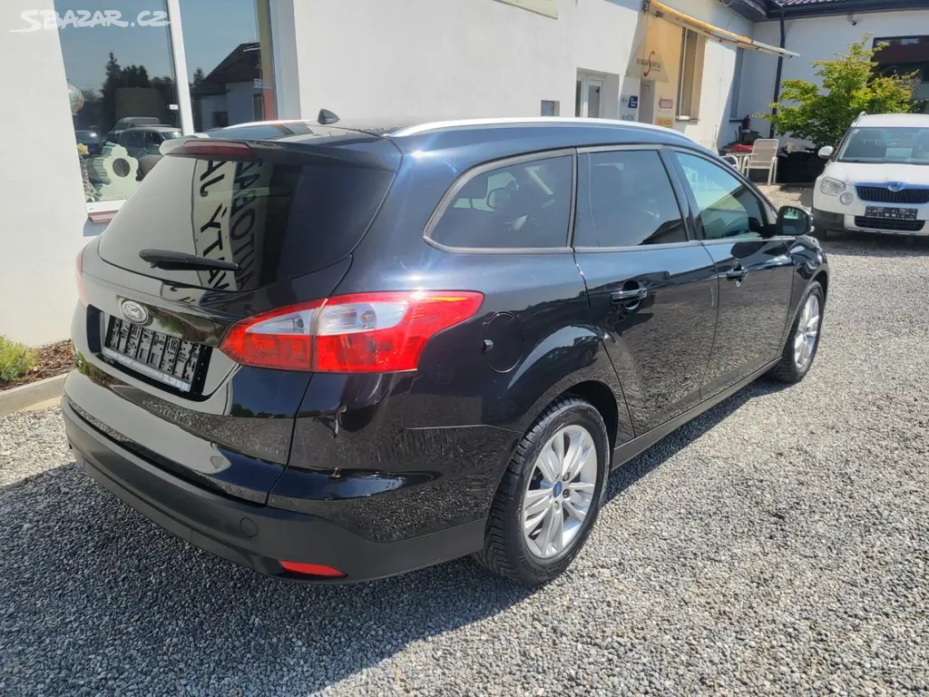 Ford Focus, 1.6 i 16V Rozvody, Nová STK - fotka 3