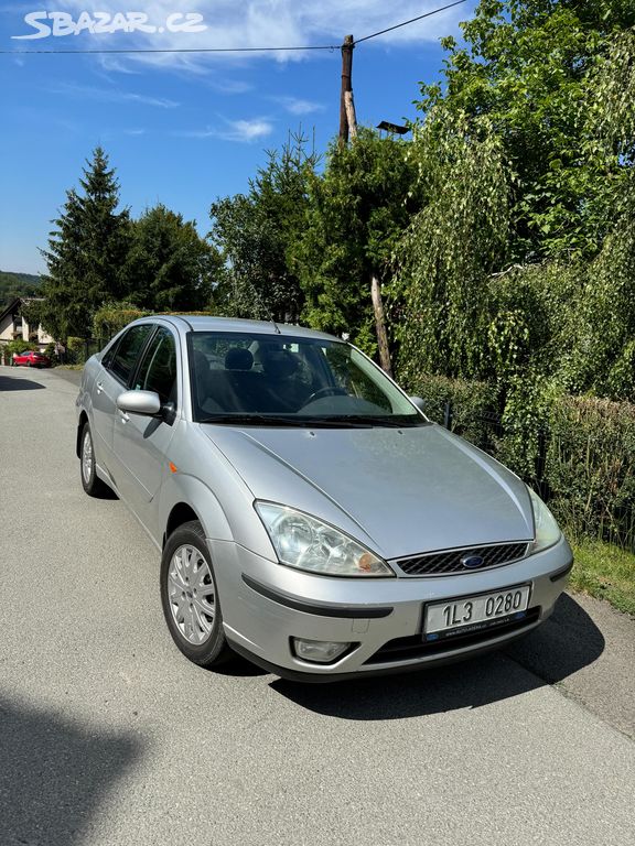 Ford Focus 2.0 benzín sedan