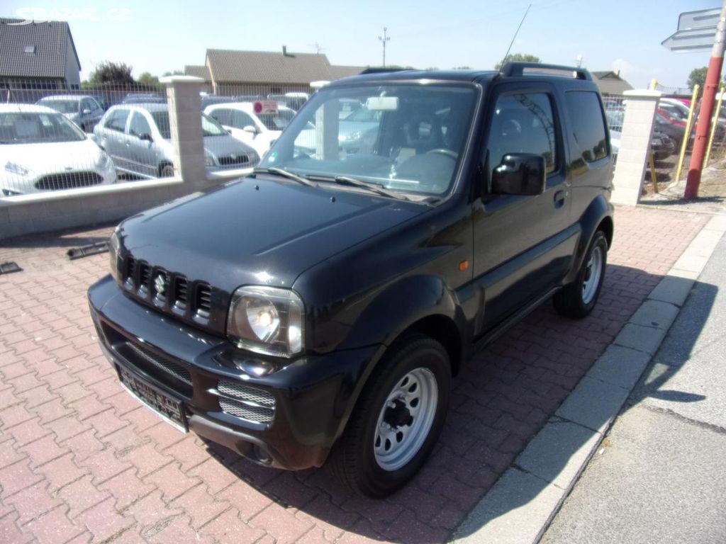 Suzuki Jimny, 1,3i 4x4 63kW TAŽNÉ KLIMA