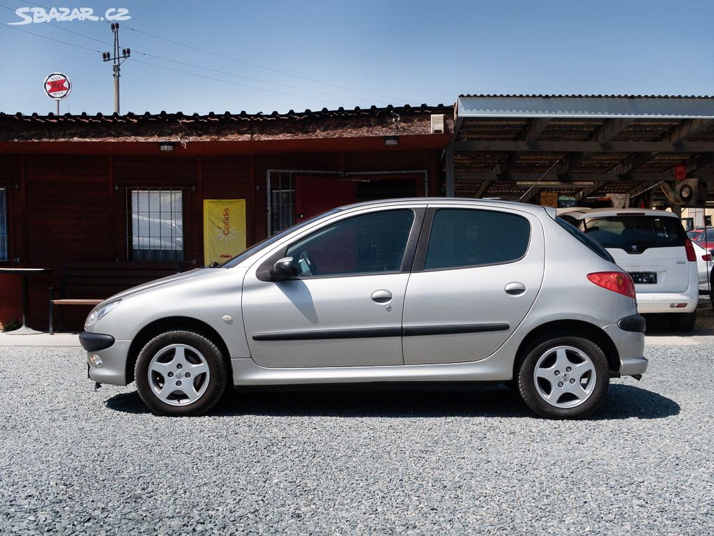 Peugeot 206 1.4i 65KW KLIMA SERVISKA