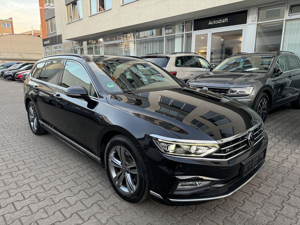 VW Passat B8 2.0 TDI 110kW DSG R-Line 360° Kamera