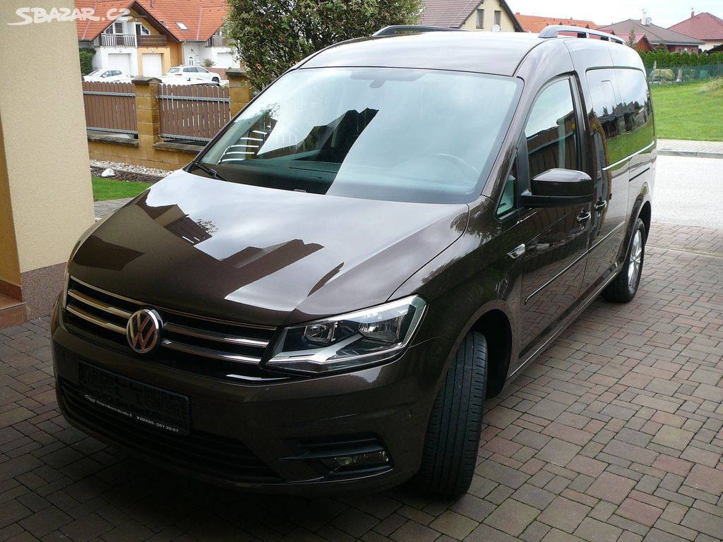 VW CADDY MAXI 1,4TSI 92KW 7MÍST NAV FRONT PARKPILO