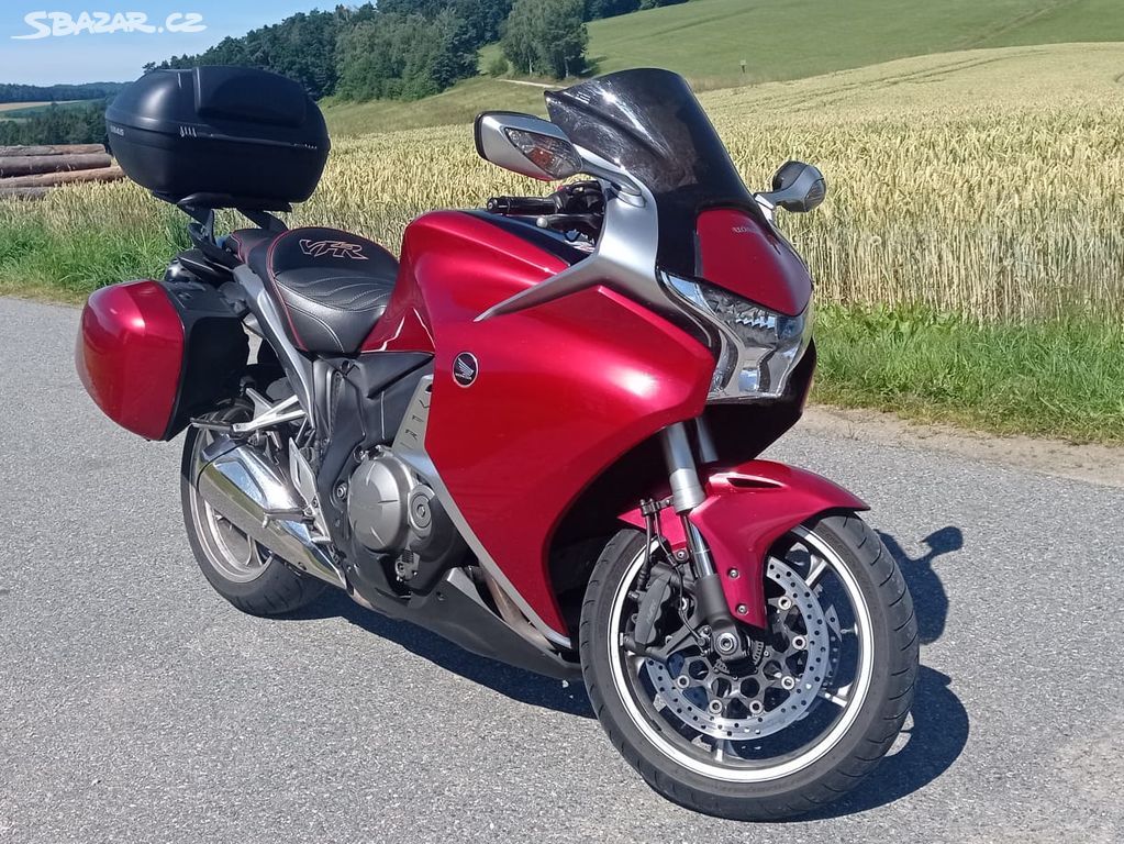 Motocykl Honda VFR 1200 F